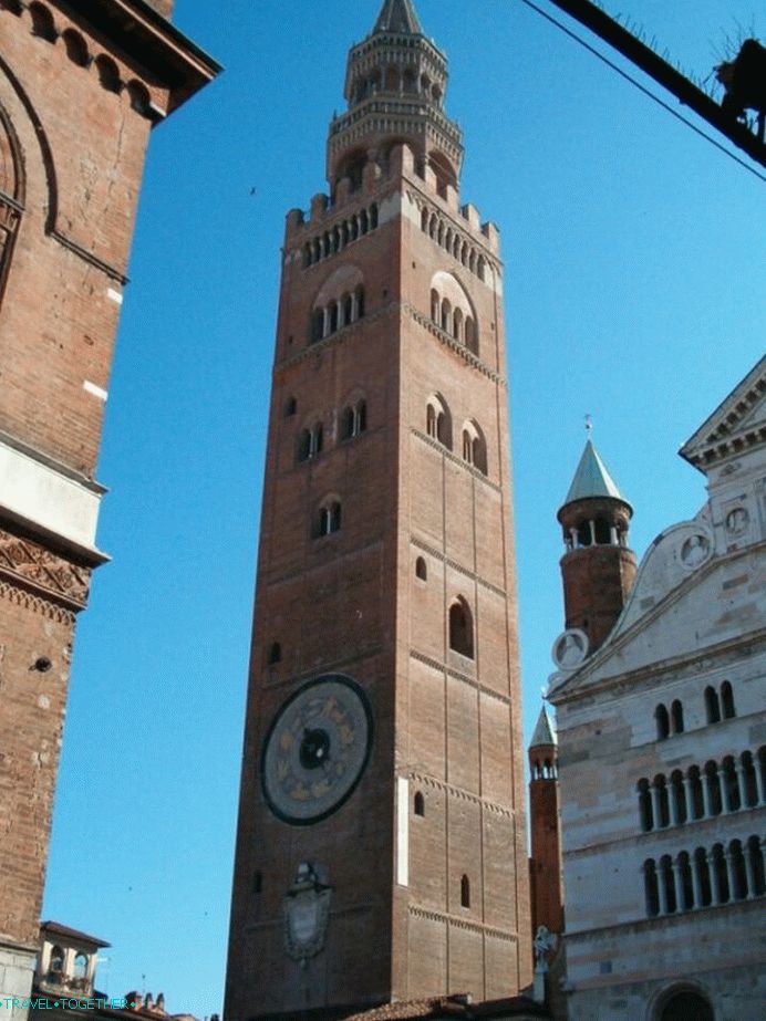 Torazzo v Cremoně