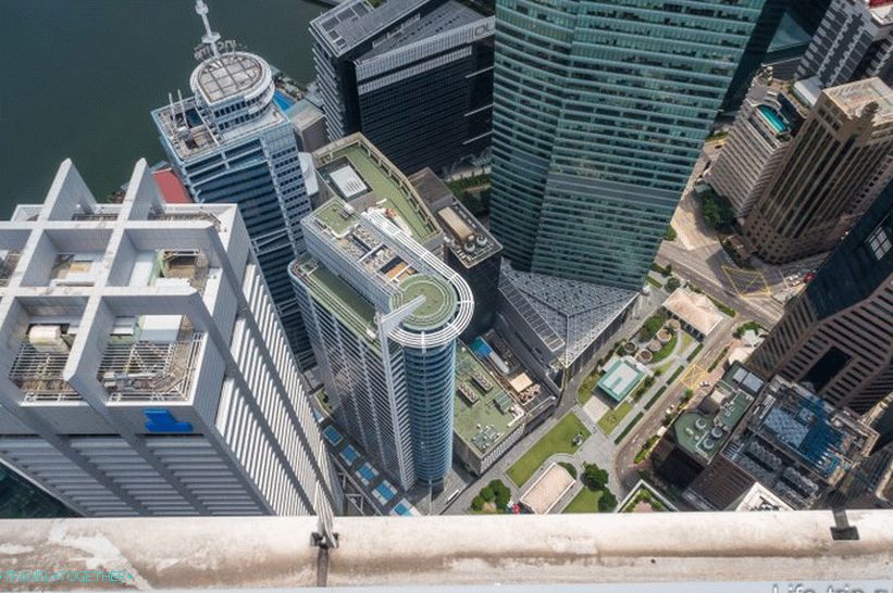 Singapurská nejlepší vyhlídka - střešní bar 1-nadmořská výška
