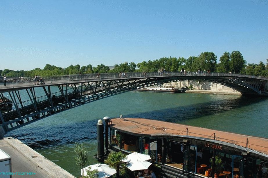 Leopold Sedar Sengora Bridge