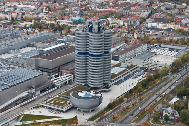 BMW muzeum z výšky