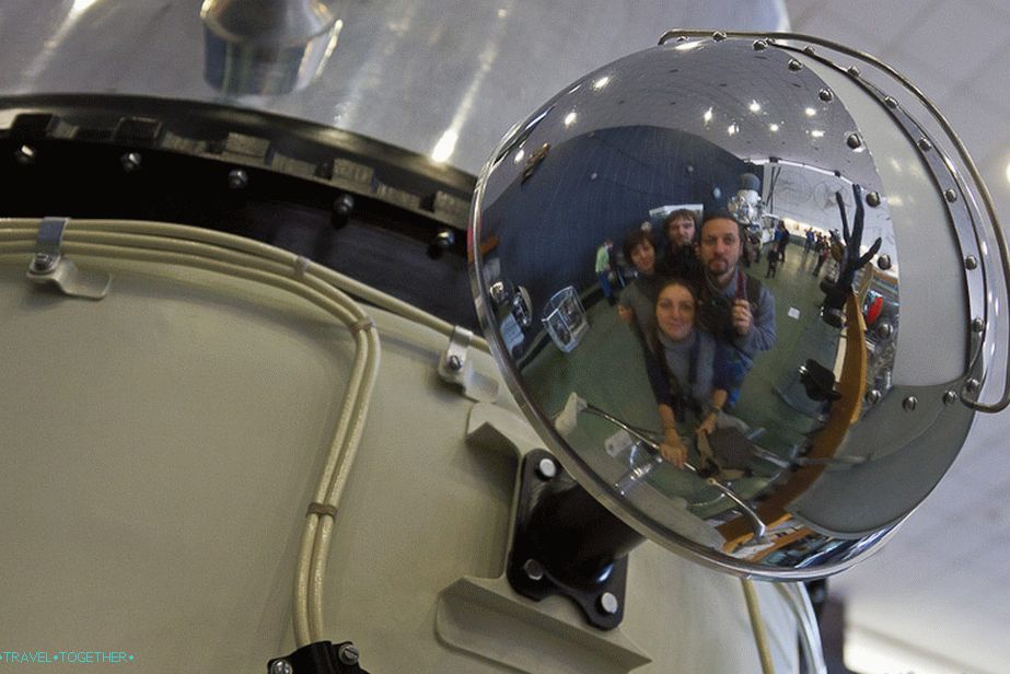 Celá naše čestná společnost v Kaluga Space Museum