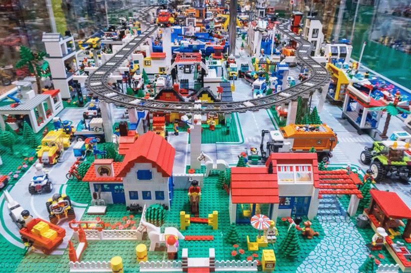 Muzeum Lego v Praze - můžete se dívat, nedotýkat se