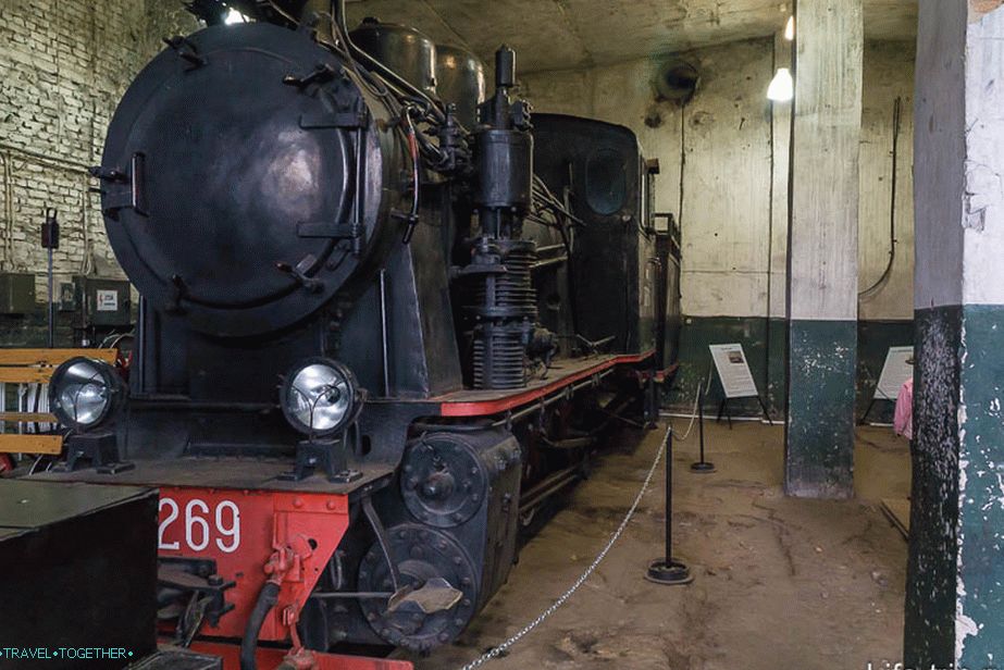Německá lokomotiva Gr-269 - neúspěšný model kvůli vysokému těžišti, kymácel a zničil úzkorozchodnou železnici
