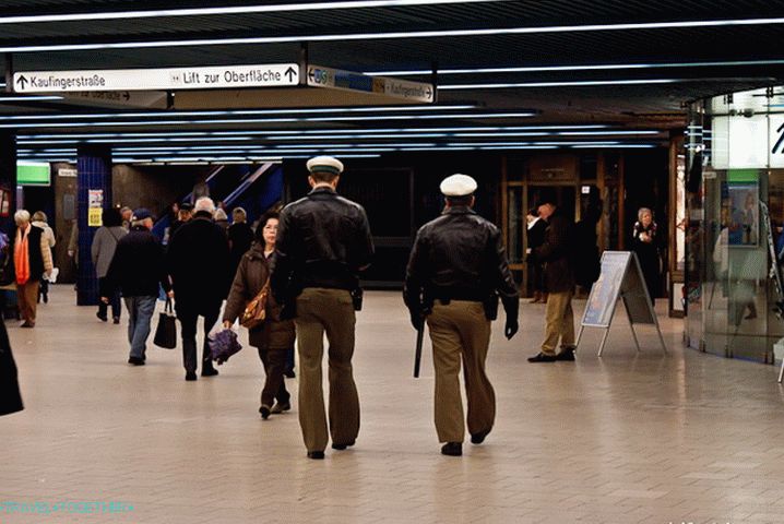 Policie v metru v Mnichově
