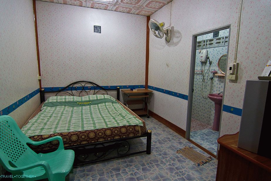 Pokoj pro 300 bahtů s ventilátorem