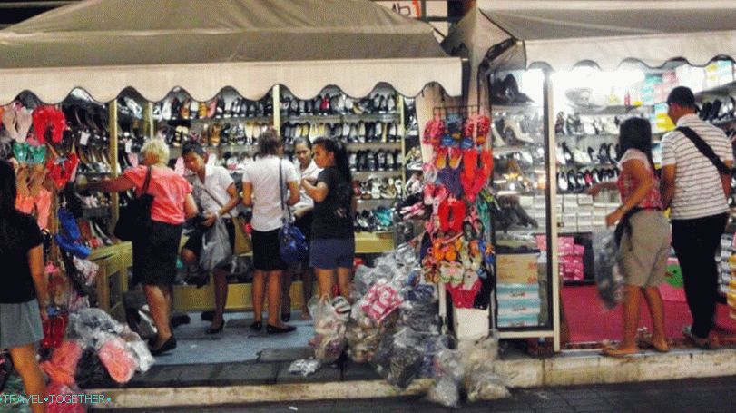Theprasit Market Night Market v Pattaya