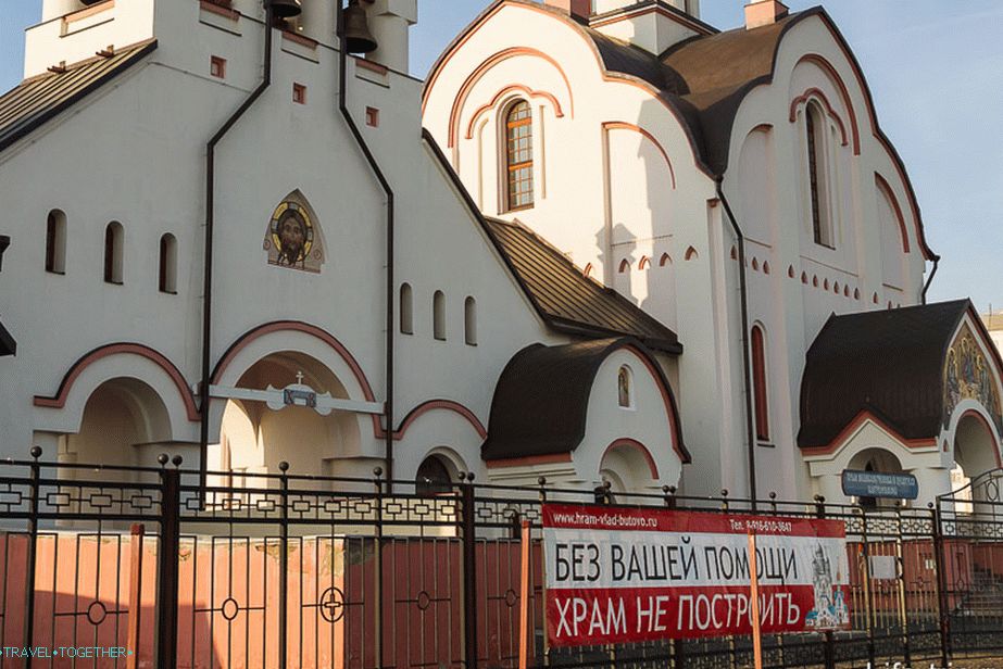 Za posledních několik let narazili na chrámy všude.