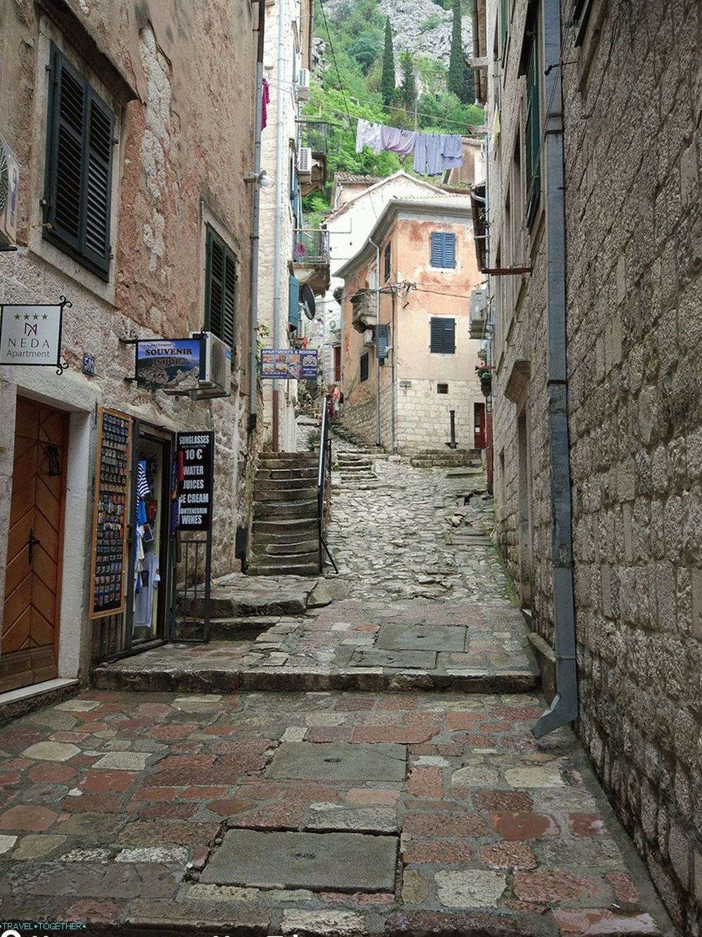 Ulice v Černé Hoře