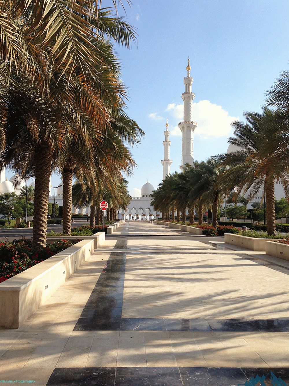 Výlet do mešity šejka Zayeda v Abú Dhabí