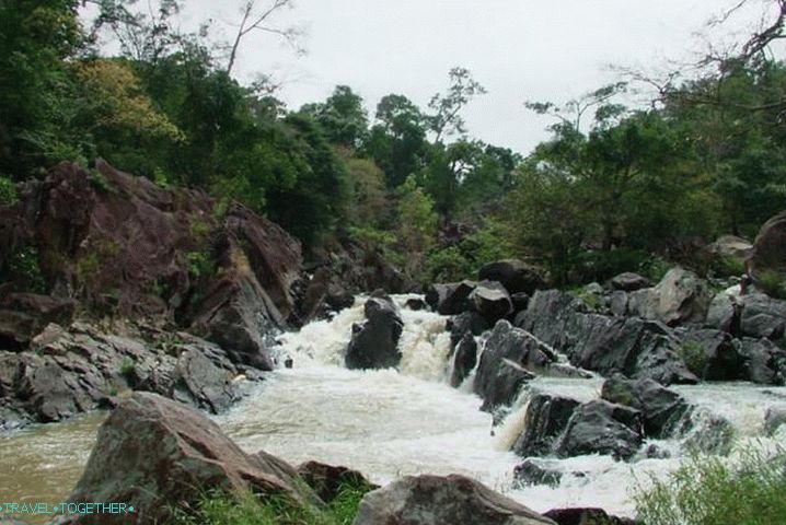 Nha Trang, Batdang Stream