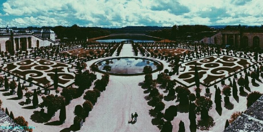 Versailles