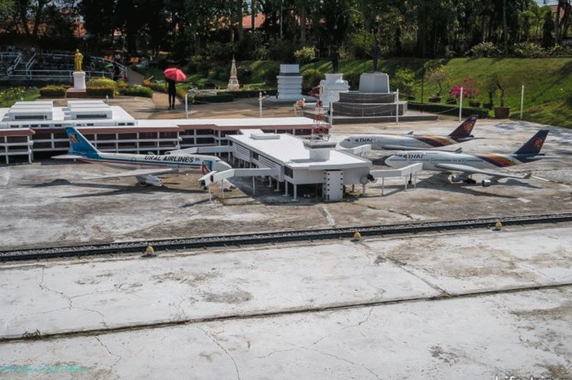 Rozložení letiště Don Muang v Bangkoku