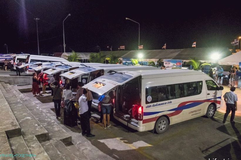 Převod přes Samui z Lompray, z mola do hotelů