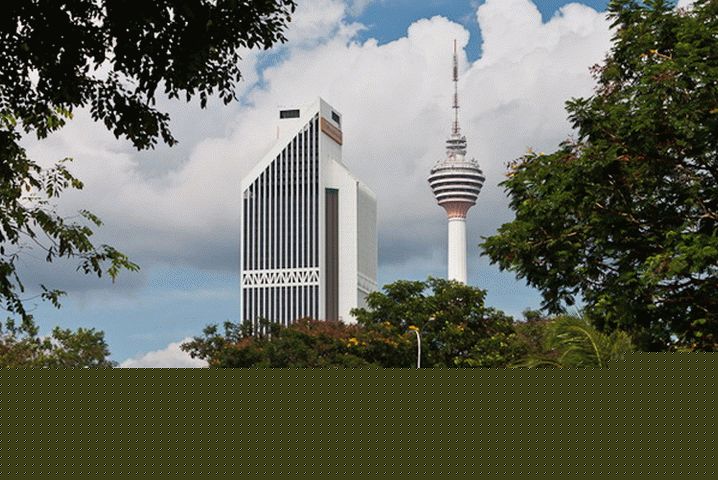 Televizní věž Menara na obzoru
