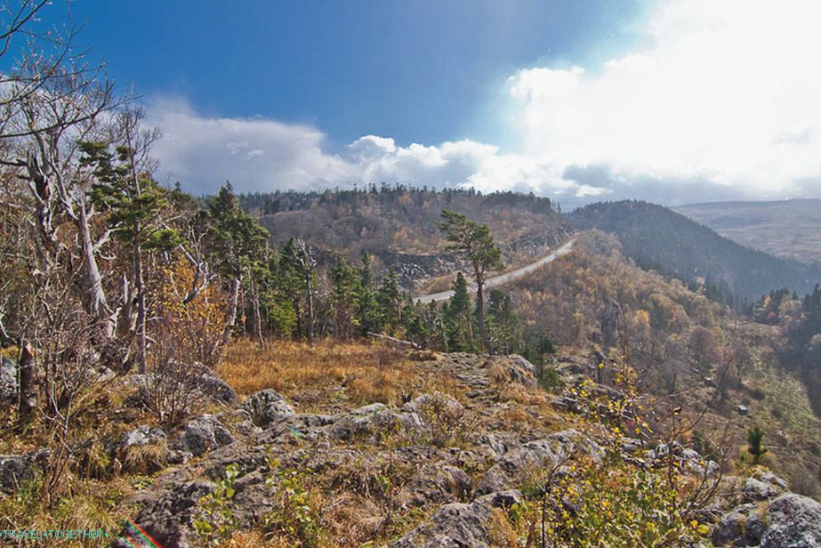 Úžasné výhledy na Lagonaki mezi krupobitím