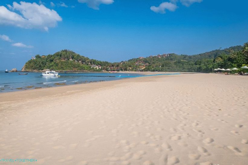 Ba Kan Tiang Bay Beach - místo pro klidnou dovolenou na Lanta