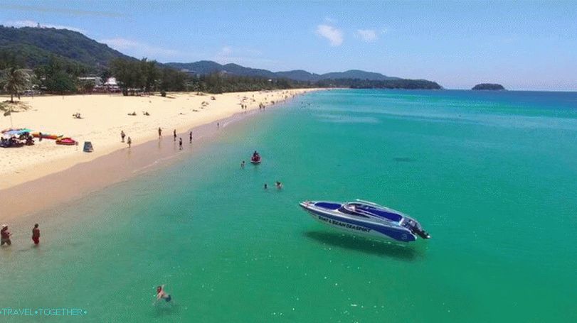 Severní část Karon Beach na Phuketu