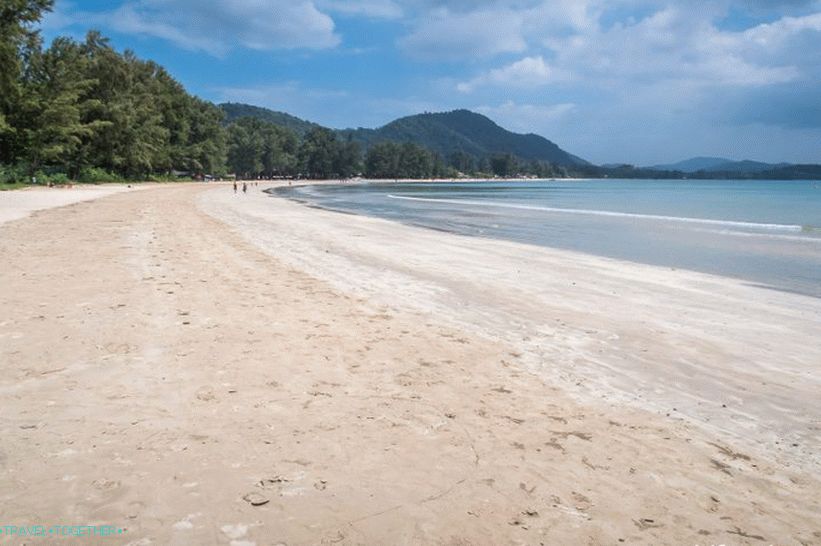 Pravá strana pláže Klong Dao na Lanta