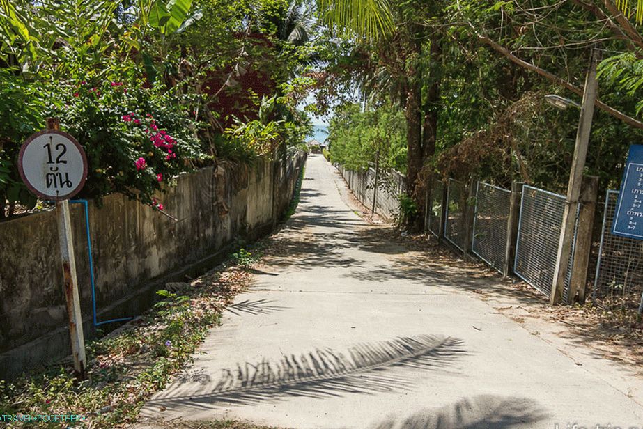 Pláž Klong Muang - tichý koutek pro seniory v Krabi