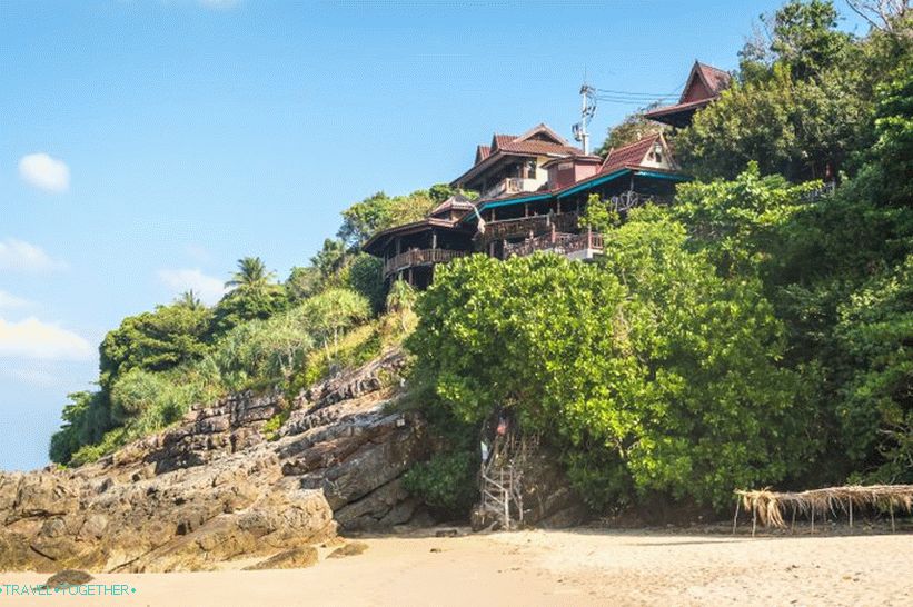 Nui Beach - slušná divoká pláž na Lanta