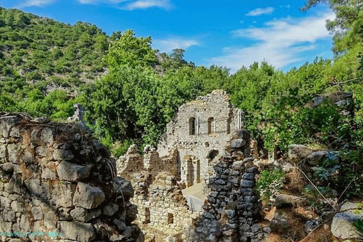 Kemer, starověké město Olympos