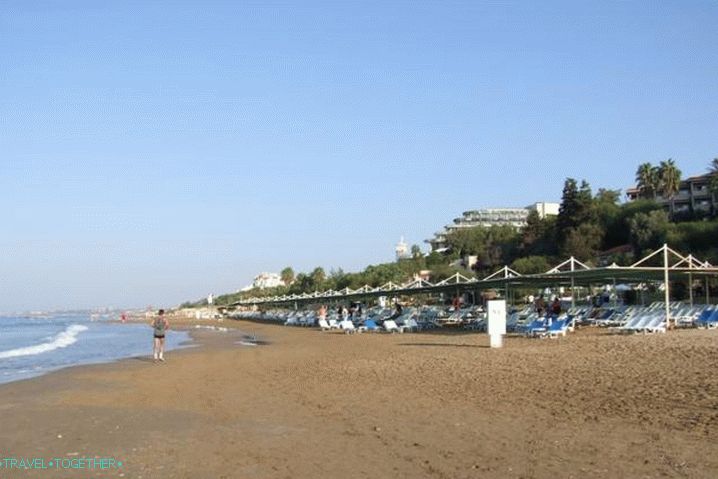 Co dělat a vidět v Side v říjnu, Beach in Side