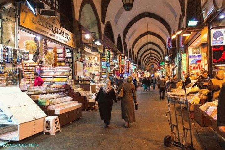 Istanbul, orientální bazar