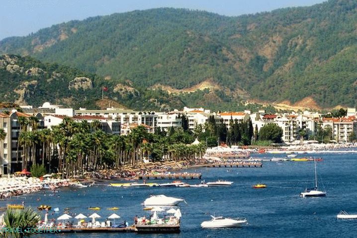 Marmaris, výhled na město