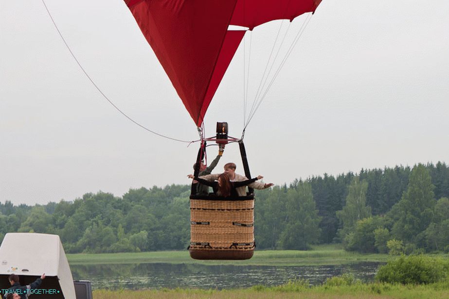 Pro novomanžele speciální balón ve tvaru srdce