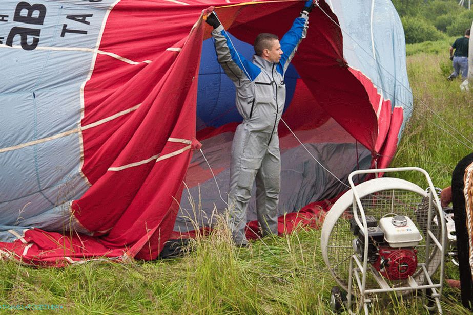 Naplněno vzduchem z ventilátoru
