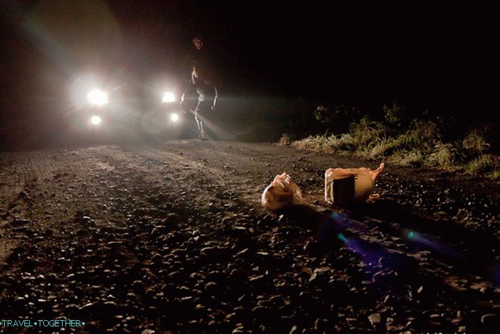 Stateční uprchlíci jsou vypadnuté sáčky s jídlem.