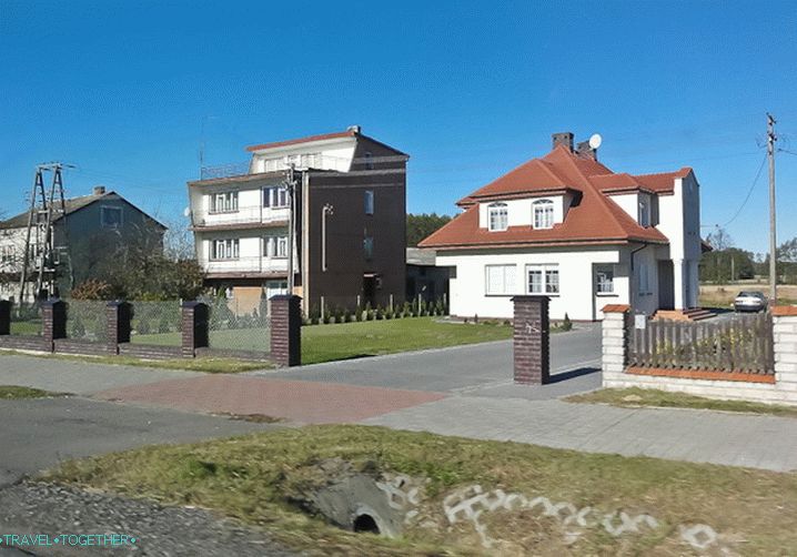 Na předměstí Polska je většina domů dobře udržovaná a upravená