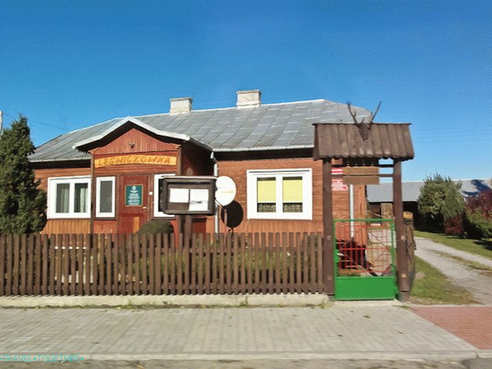 Některé staré domy stále vypadají velmi pěkně.