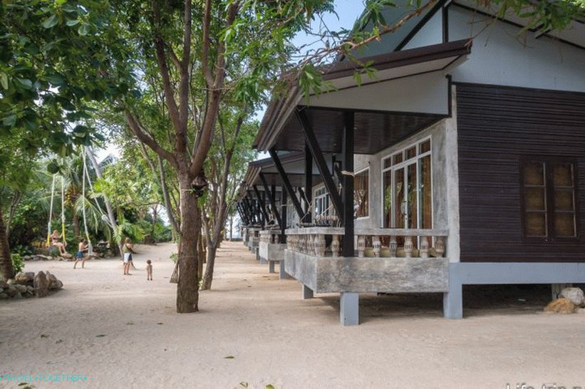Deluxe Beach Villas