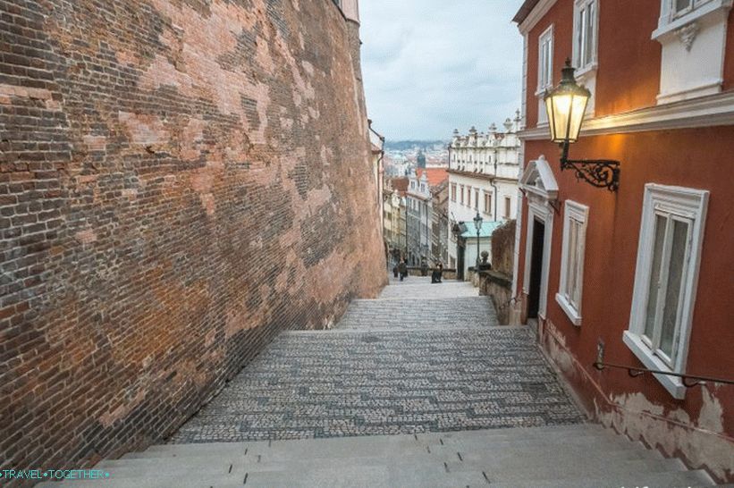 Nové zámecké schody v Praze