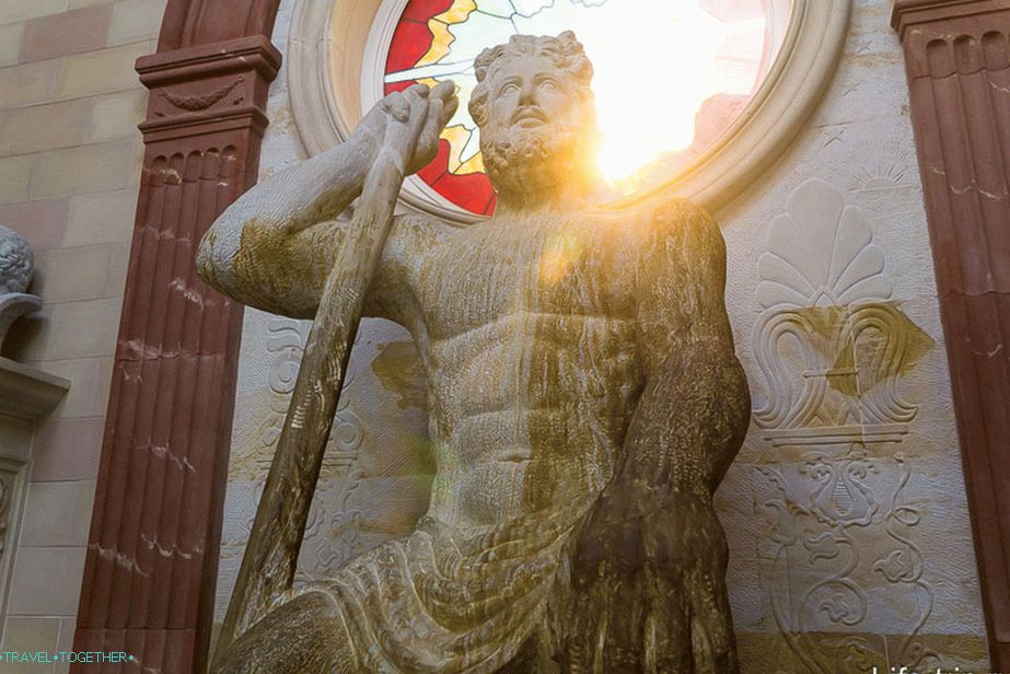 Zeus ze Starého parku v Kabardince