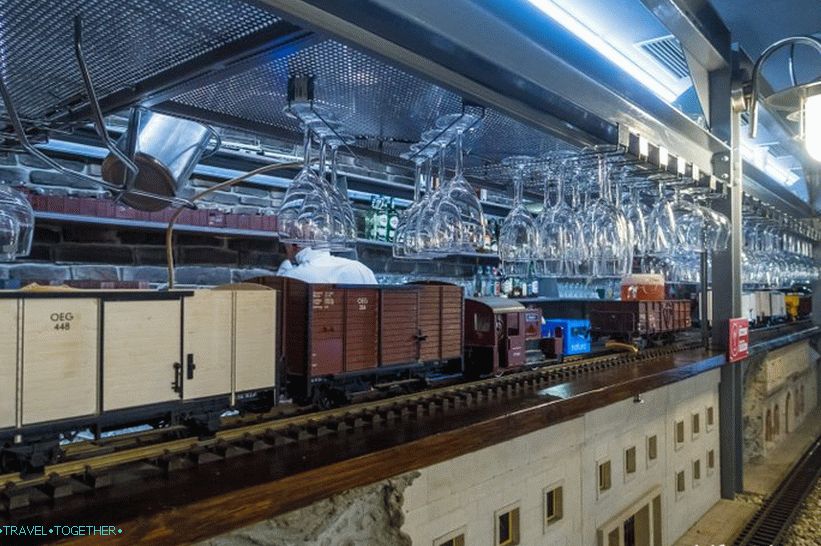 Restaurace s vlaky v Praze - pivo a atrakce