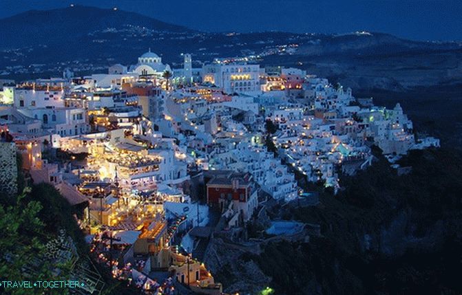 Fira Santorini noc