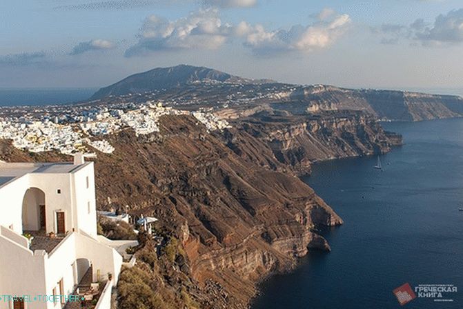 Imerovigli - světlé město na Santorini