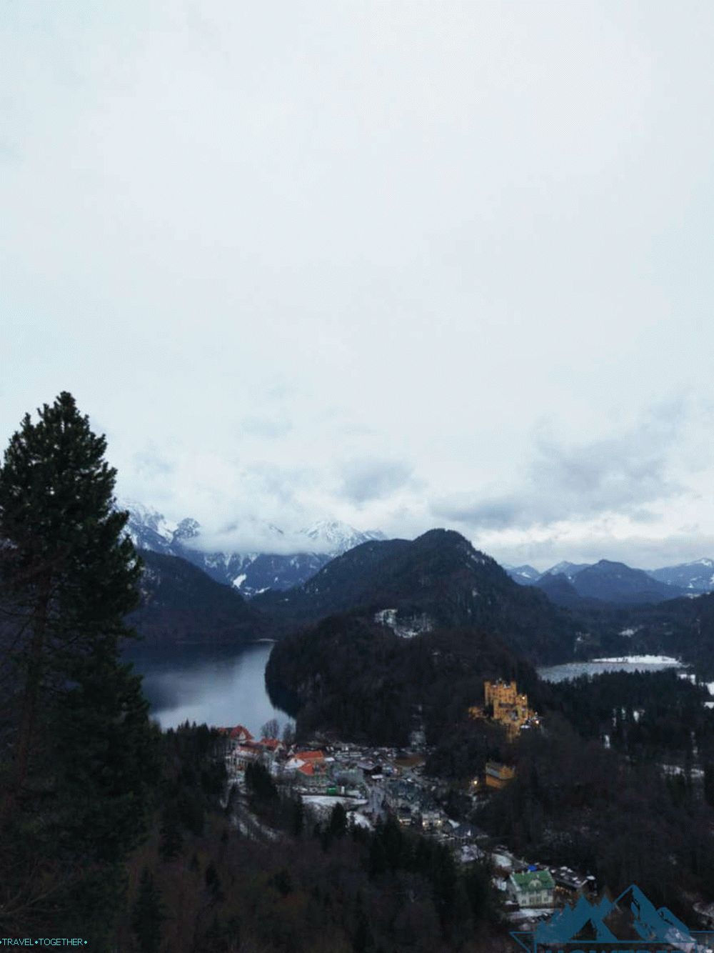 Pohled na Neuschwanstein