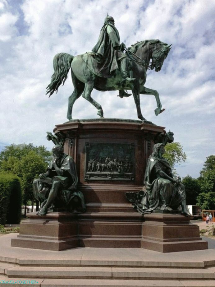 Památník Friedricha Franze II
