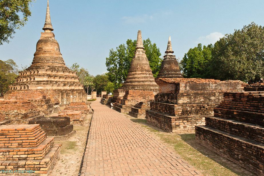 Wat Mahathat v Sukhothai