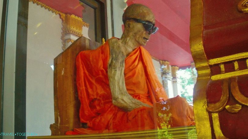 Wat Khunaram na Samui
