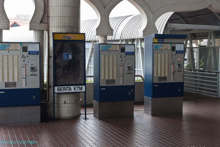 Prodejní automaty na lístky v KTM Komuter Prodejní automaty na lístky v KTM Komuter