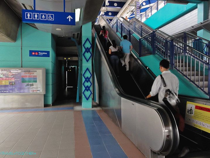 WC na stanici LRT v metru Kuala Lumpur WC na stanici LRT v metru Kuala Lumpur
