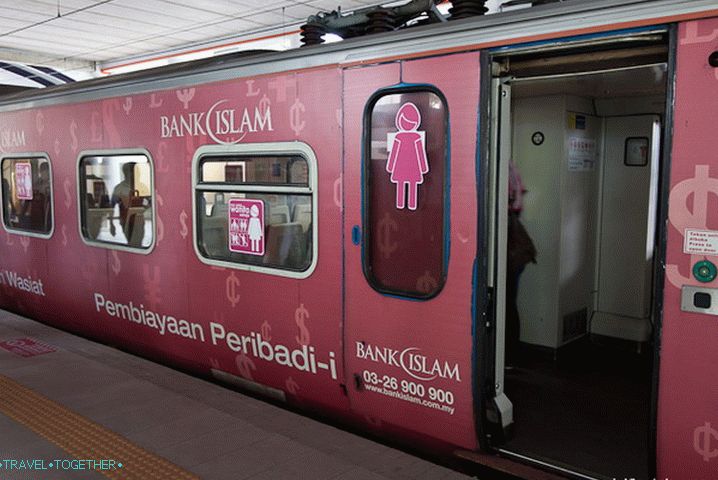 Růžový vůz KTM Komuter pro muslimské dámy Růžový vůz KTM Komuter pro muslimské dámy