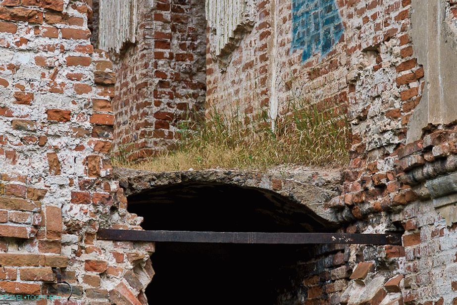 A podlaha na balkóně je velmi tenká