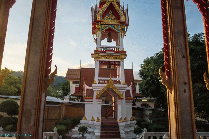 Wat Chalong v Phuketu - nejoblíbenější chrám na ostrově