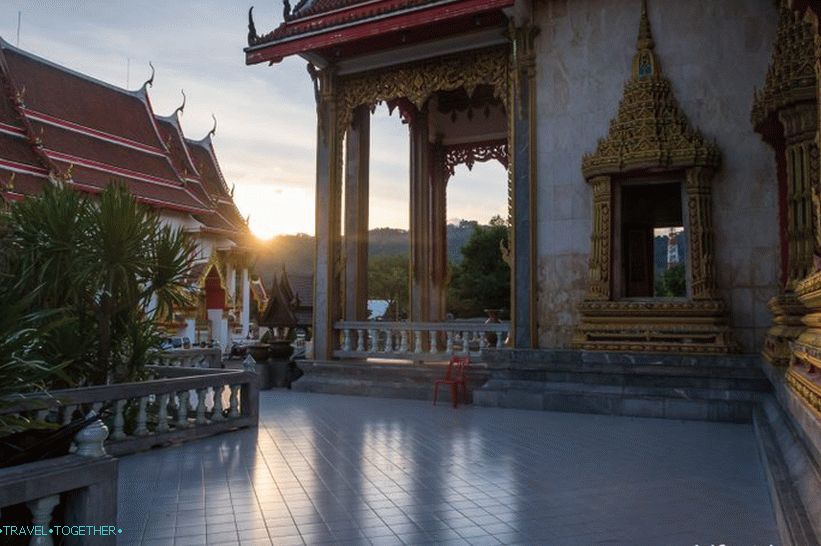 Wat Chalong v Phuketu - nejoblíbenější chrám na ostrově