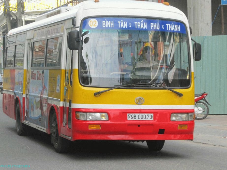 Městský autobus ve Vietnamu